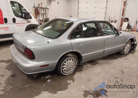 1996 Oldsmobile 88 Ls from USA, damaged, VIN 1G3HN52K3T4821025